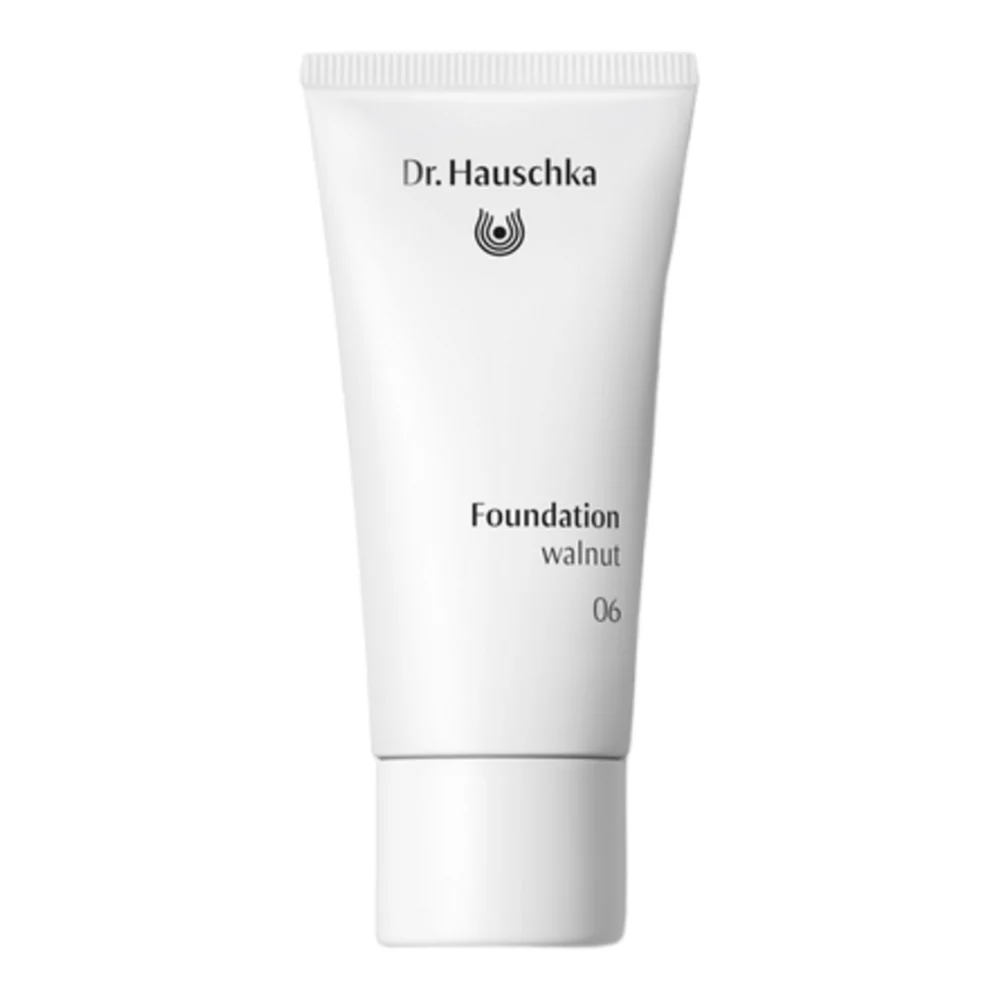 Dr. hauschka Fondotinta, 06 noce (30 ml)