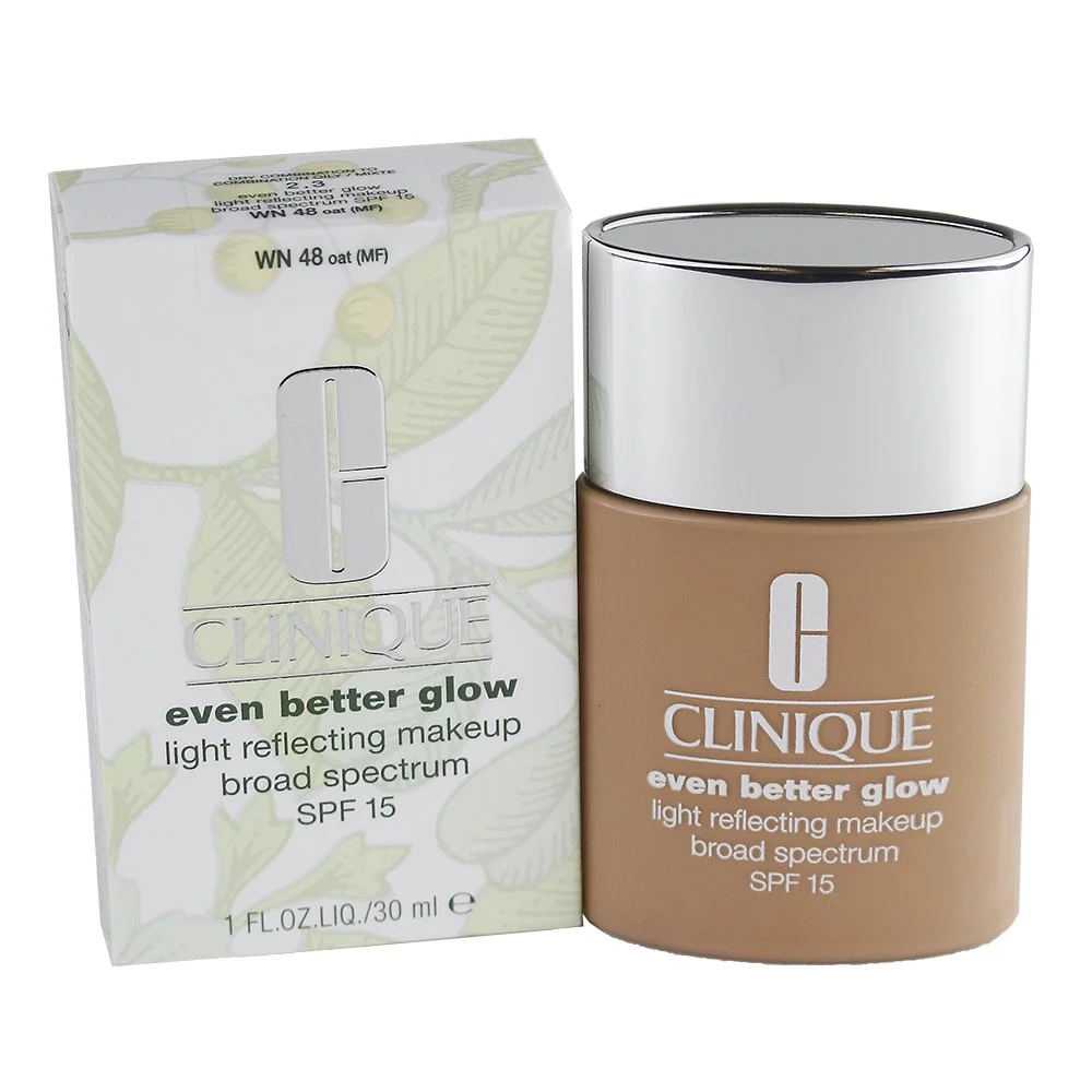 Fondotinta liquido riflettente Clinique Even Better Glow WN 48, Oat, SPF 15, 30 ml