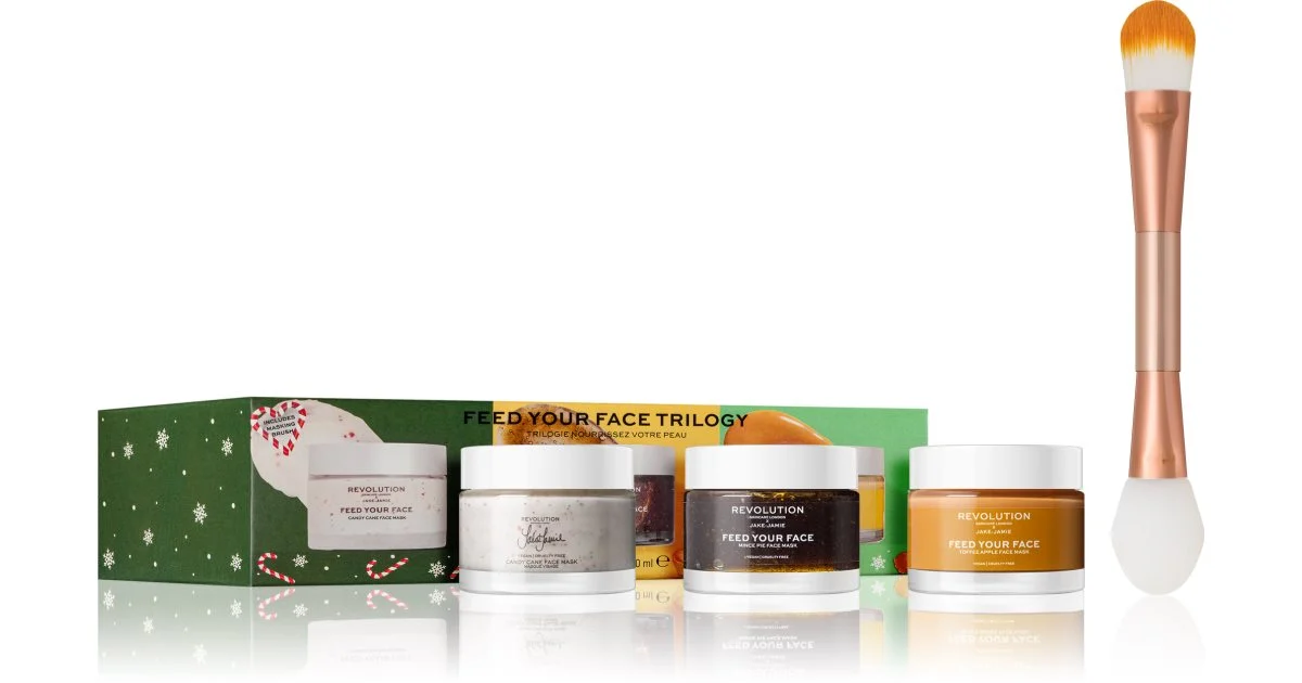 Revolution Skincare X Jake-Jamie Feed Your set di maschere viso edizione regalo Toffee Apple 50 ml + Mince Pie 50 ml + Candy Cane 50 ml + pennello per maschere viso