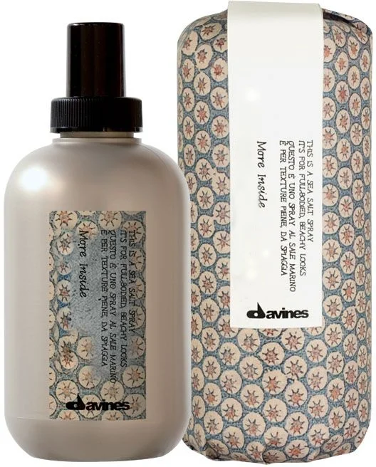 Spray con sale marino per uno styling voluminoso